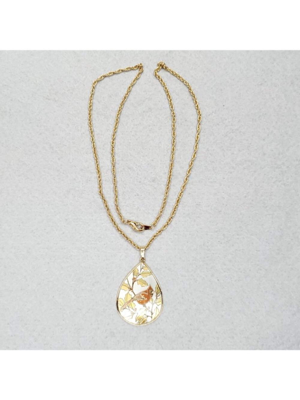 Reed & Barton Cardinal Pendant Necklace Gold Tone Bird 1.25" X 18" - Picture 4 of 6